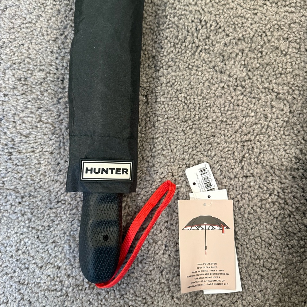 Hunter Black Umbrella with Red Carry Strap - Picture 3 of 4